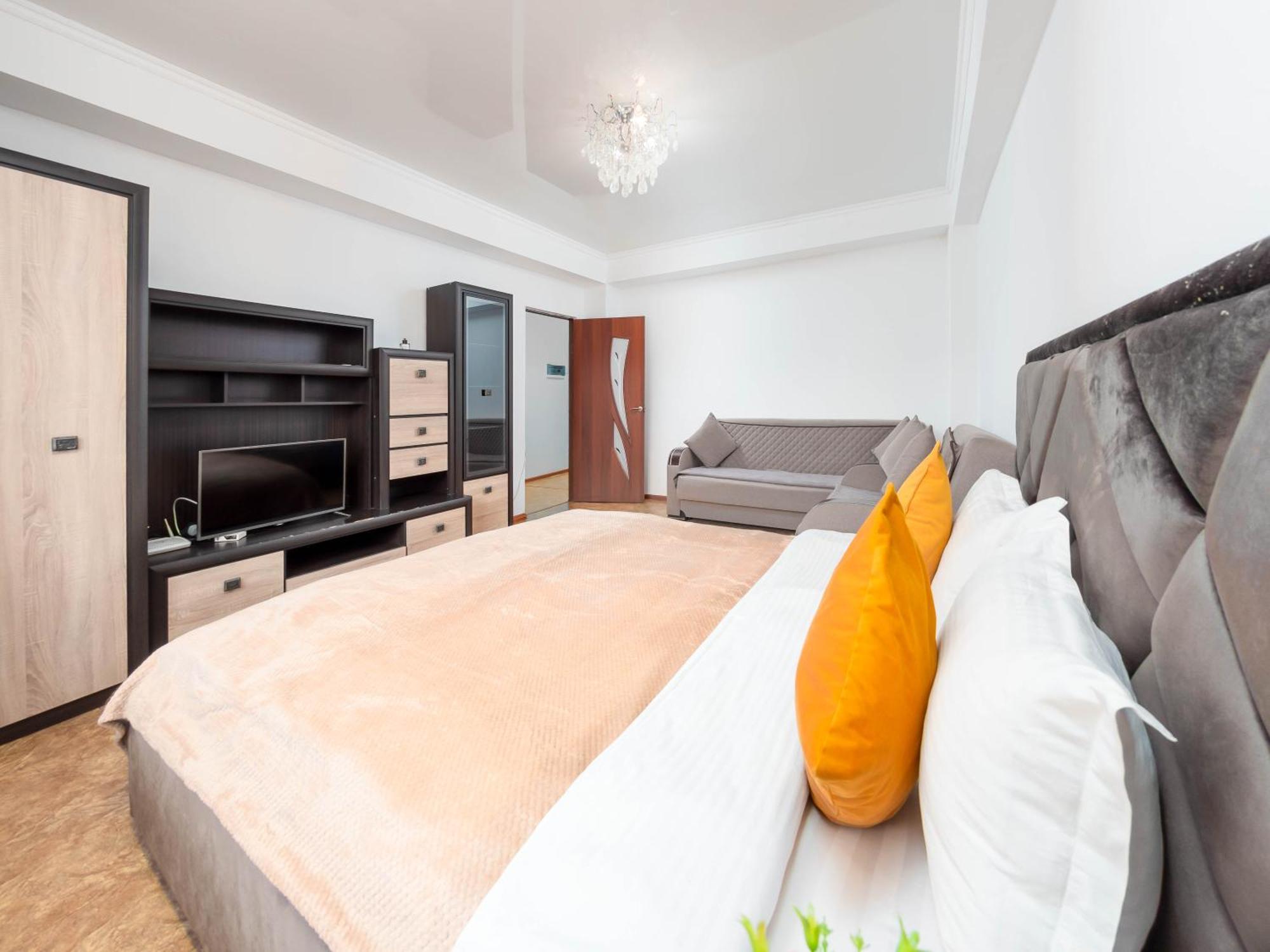 Apartment оn Makatayeva 5 b Алматы Экстерьер фото